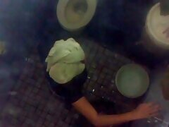 ຜູ້ຊາຍໄດ້ແຜ່ຂະຫຍາຍແລະ fucked ຄົນໂງ່ naive ອື່ນ